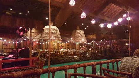 tanga room|tonga room pictures.